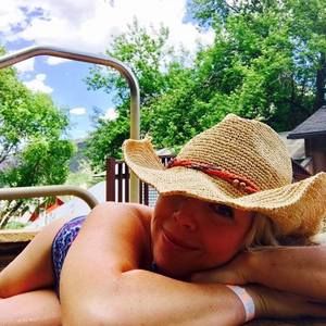 Meet your Posher, Starla